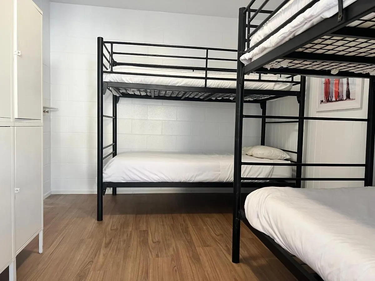Hostel Cali Backpackers Caloundra